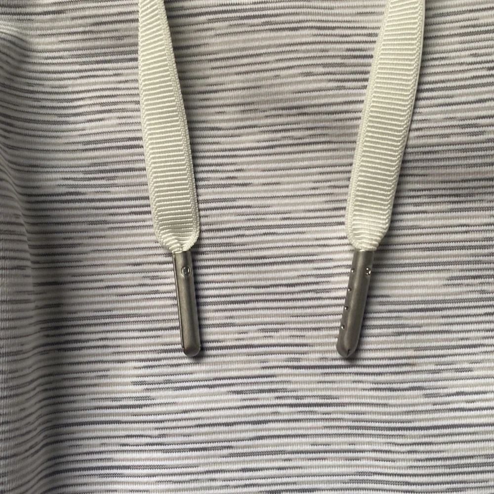 Lululemon On The Fly Pant size 6 - Picture 3 of 5